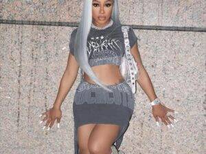 S31627 New design 2023 fashion summer t shirt two piece set letter sexy outfits for women mini skirt crop top 2 piece set women