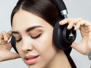 LCD Display Headphone 8D Stereo 700Mah E999 Bluetooth 5.0 Headphone Extra Bass Wireless Earphone