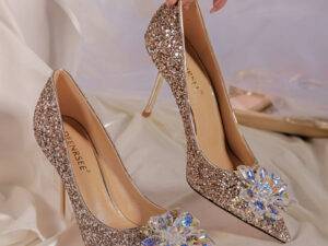 China Latest women's luxury high heels Princess crystal high heels party shiny bridesmaid dress shoes golden bride high heels