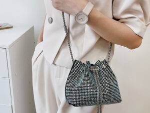 2022 chain Shoulder Bags Drawstring Evening Handbags Diamond rhinestone Drawstring Bucket Crossbody Bag and Purse for Women