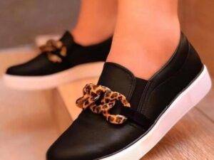 Women Flat Shoes New Fashion Women Moccasins Casual Loafers Plus Size Winter Shoes Natural Genuine Leather Trend Anti Slip shoe